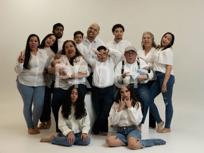 FAM CARRASQUILLO